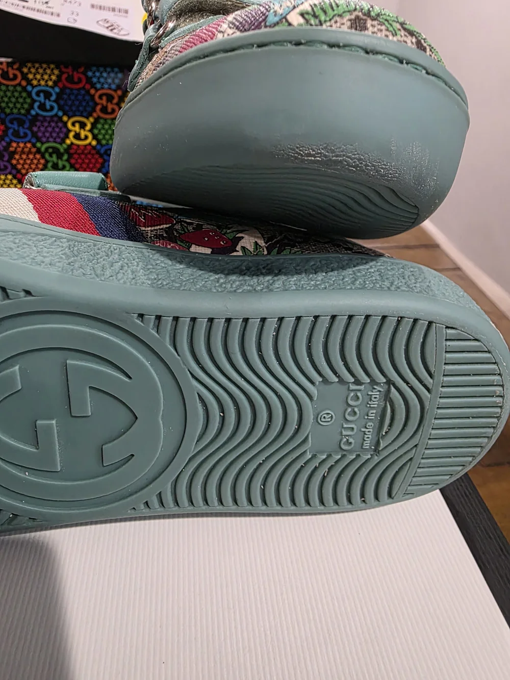 Gucci Kids Teal Mushroom Print Velcro Sneakers Size 33 Kids Like New